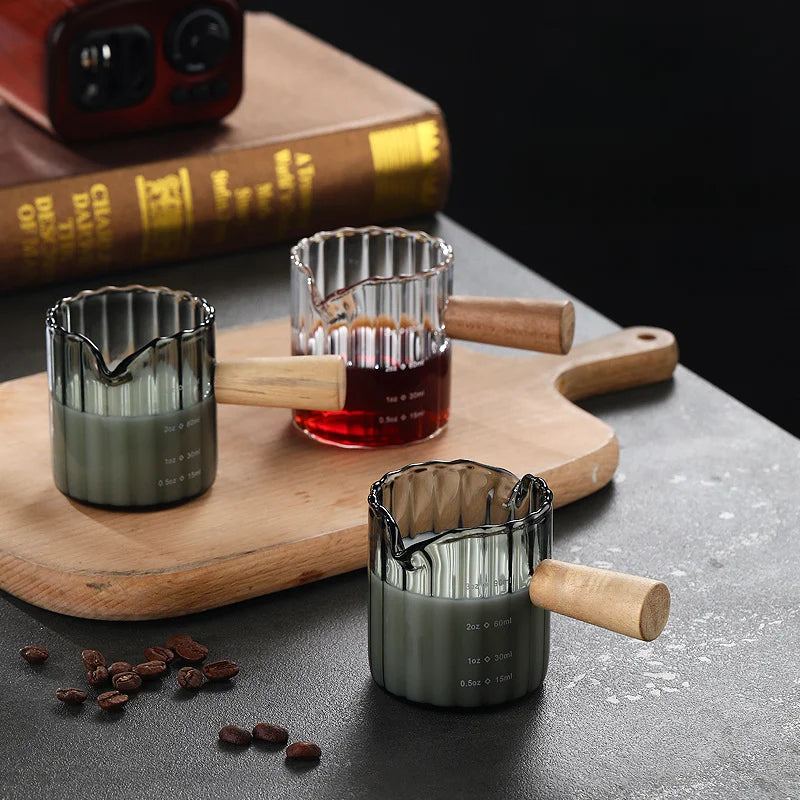 1/2Pcs Coffee Cup with Wood Handle 180Ml Clear Scale Espresso Shot Glass with V-Shaped Mouth Single Milk Frother Measuring Cup